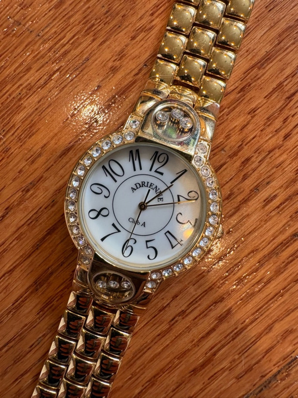 Adrienne Vittadini Club A Gold Tone Crystal Accent Bracelet Watch Vintage Style